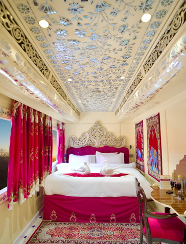 palace on wheels train interior